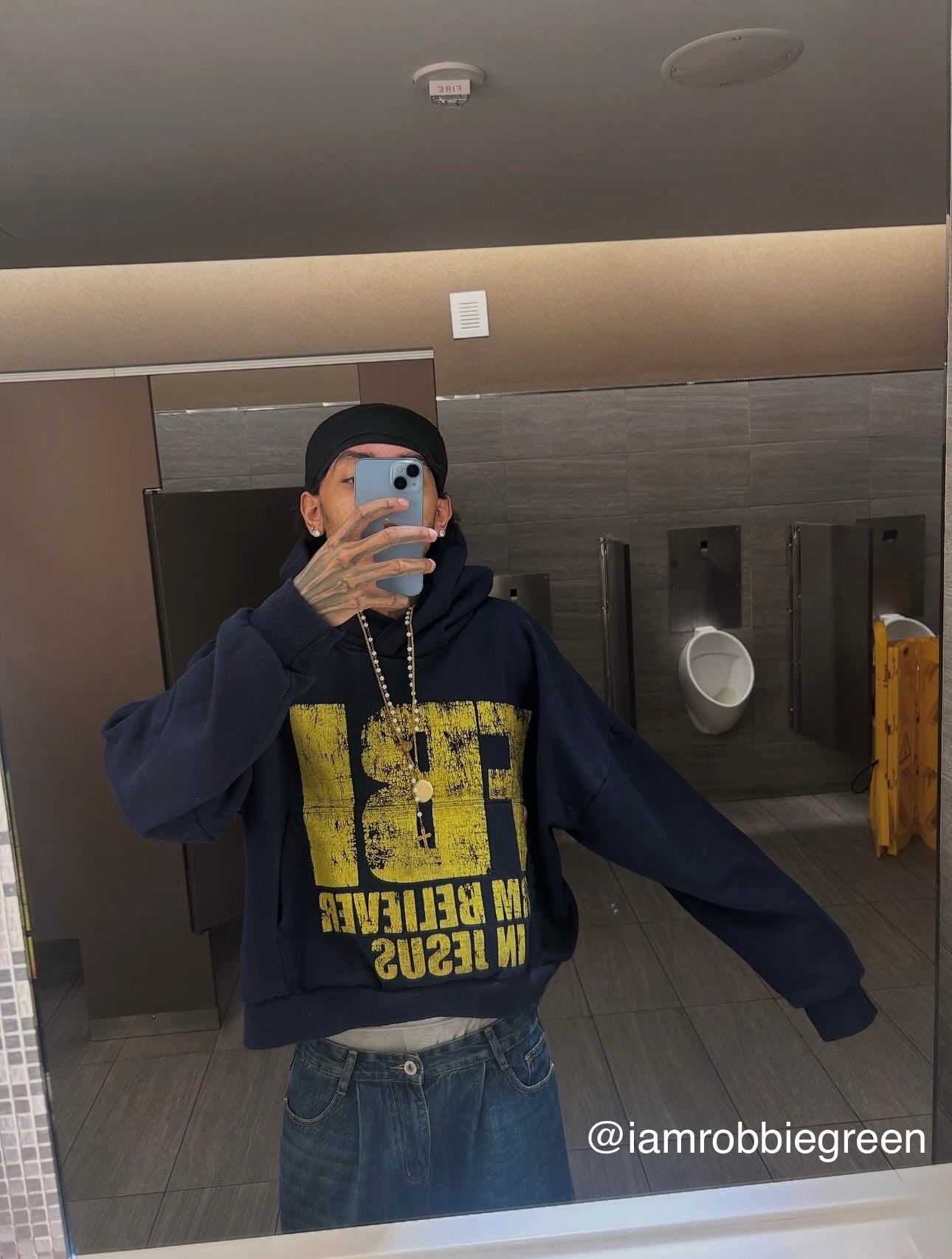 Signature Baggy Jeans