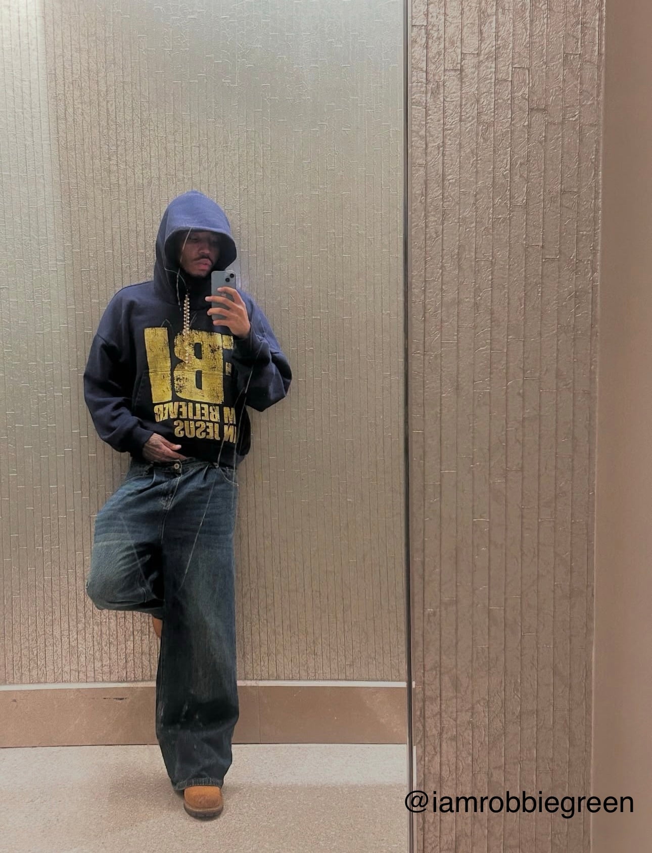 Signature Baggy Jeans