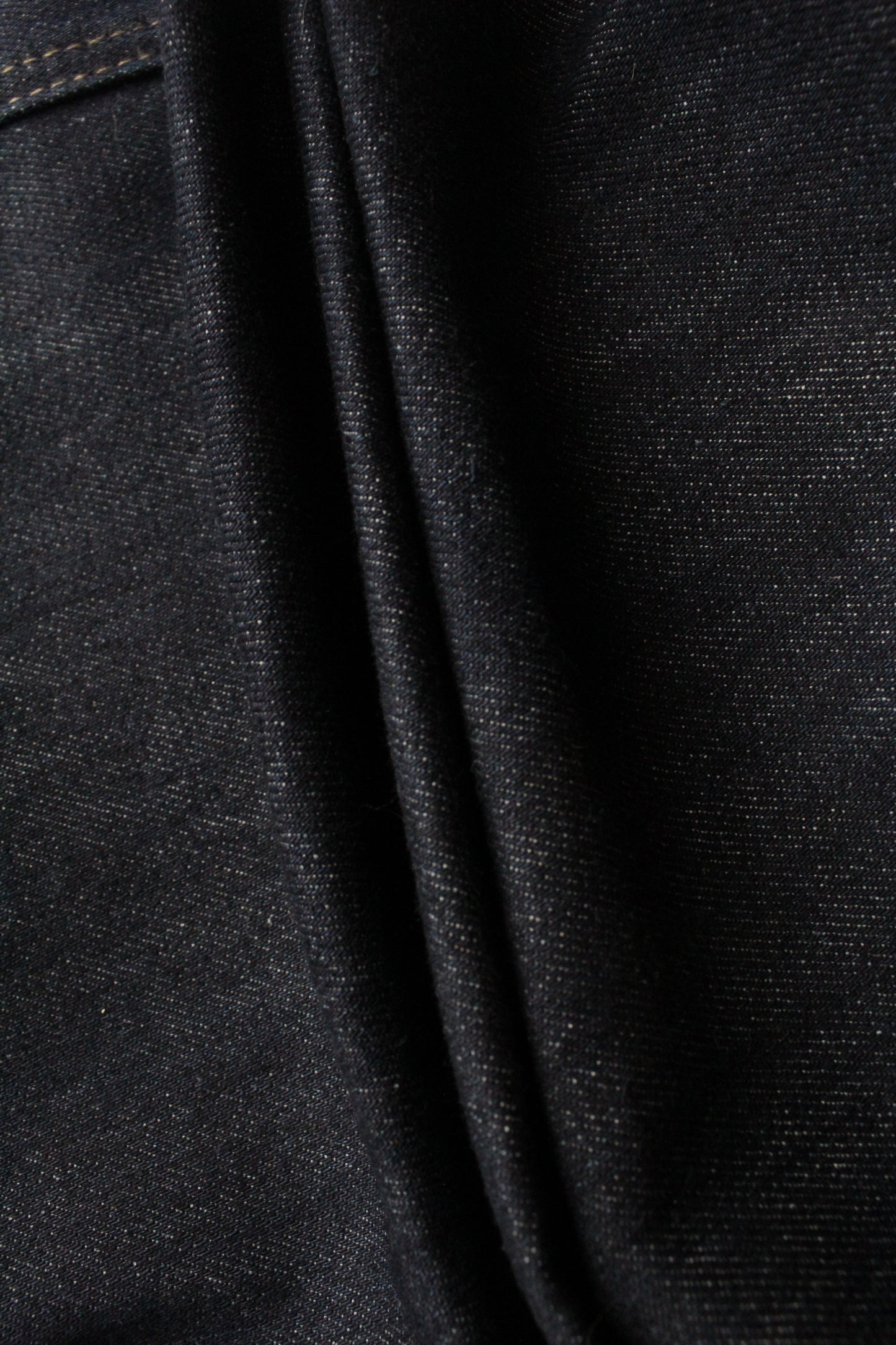 Curve Barrel Jeans