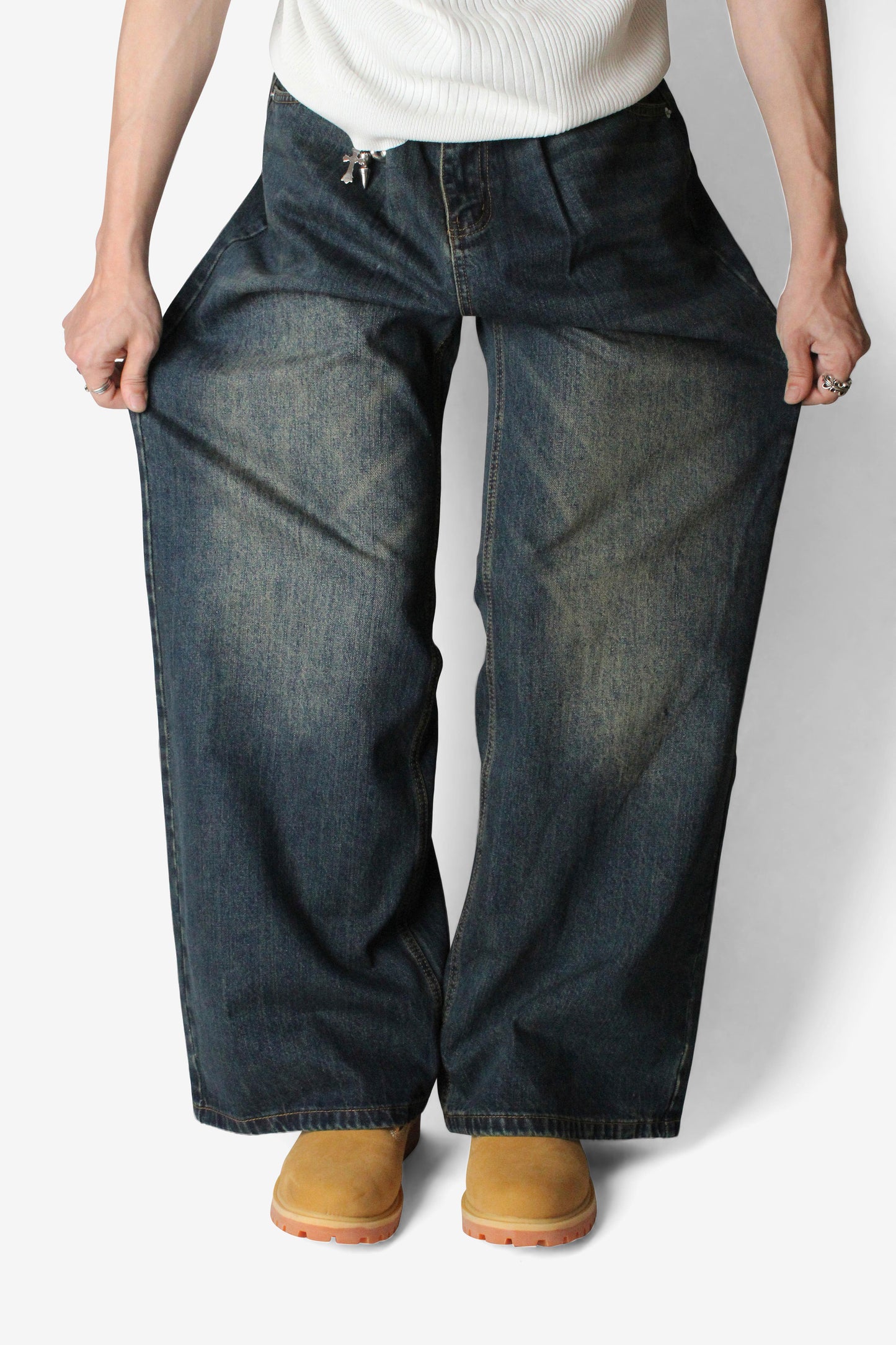 Signature Baggy Jeans