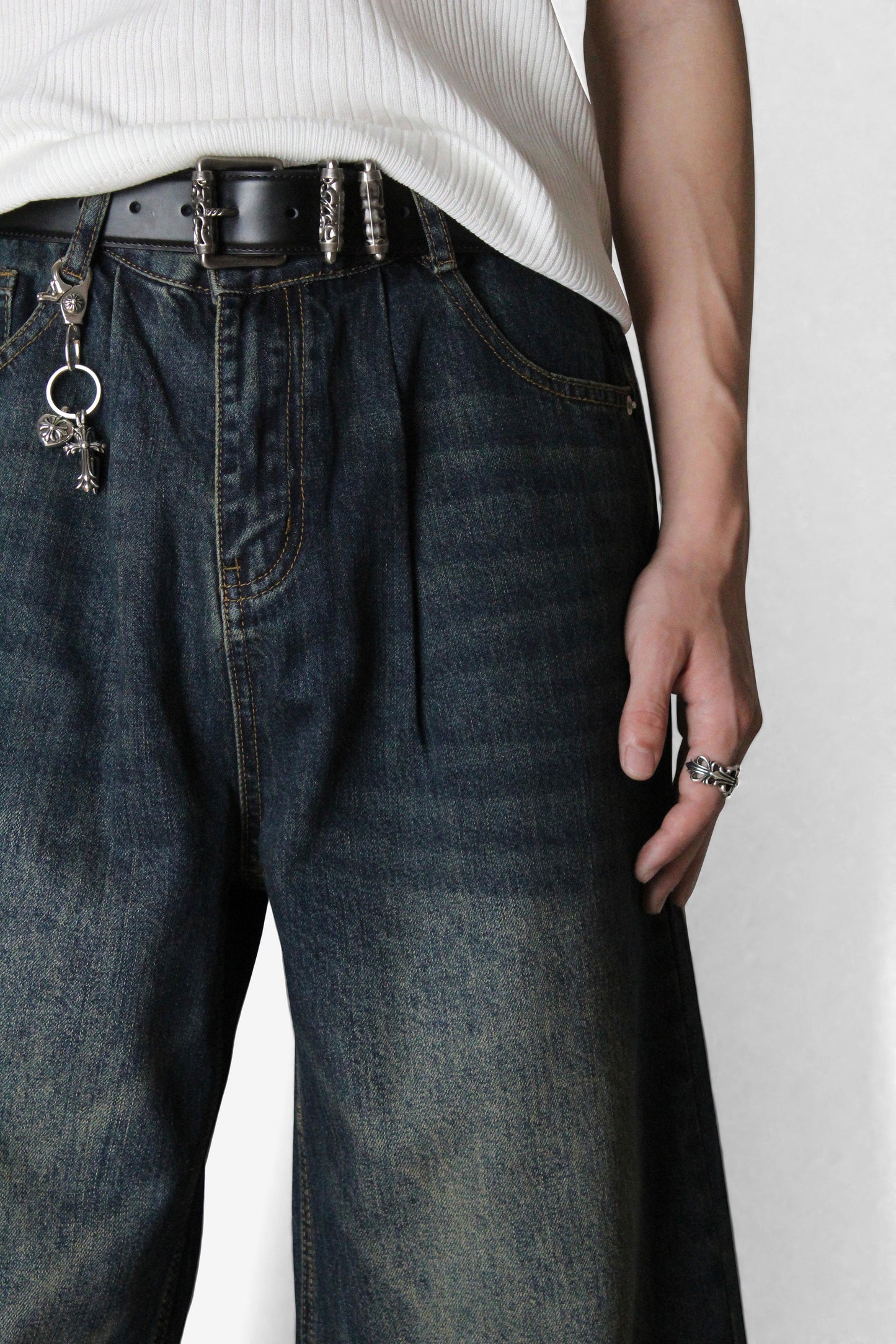 Signature Baggy Jeans