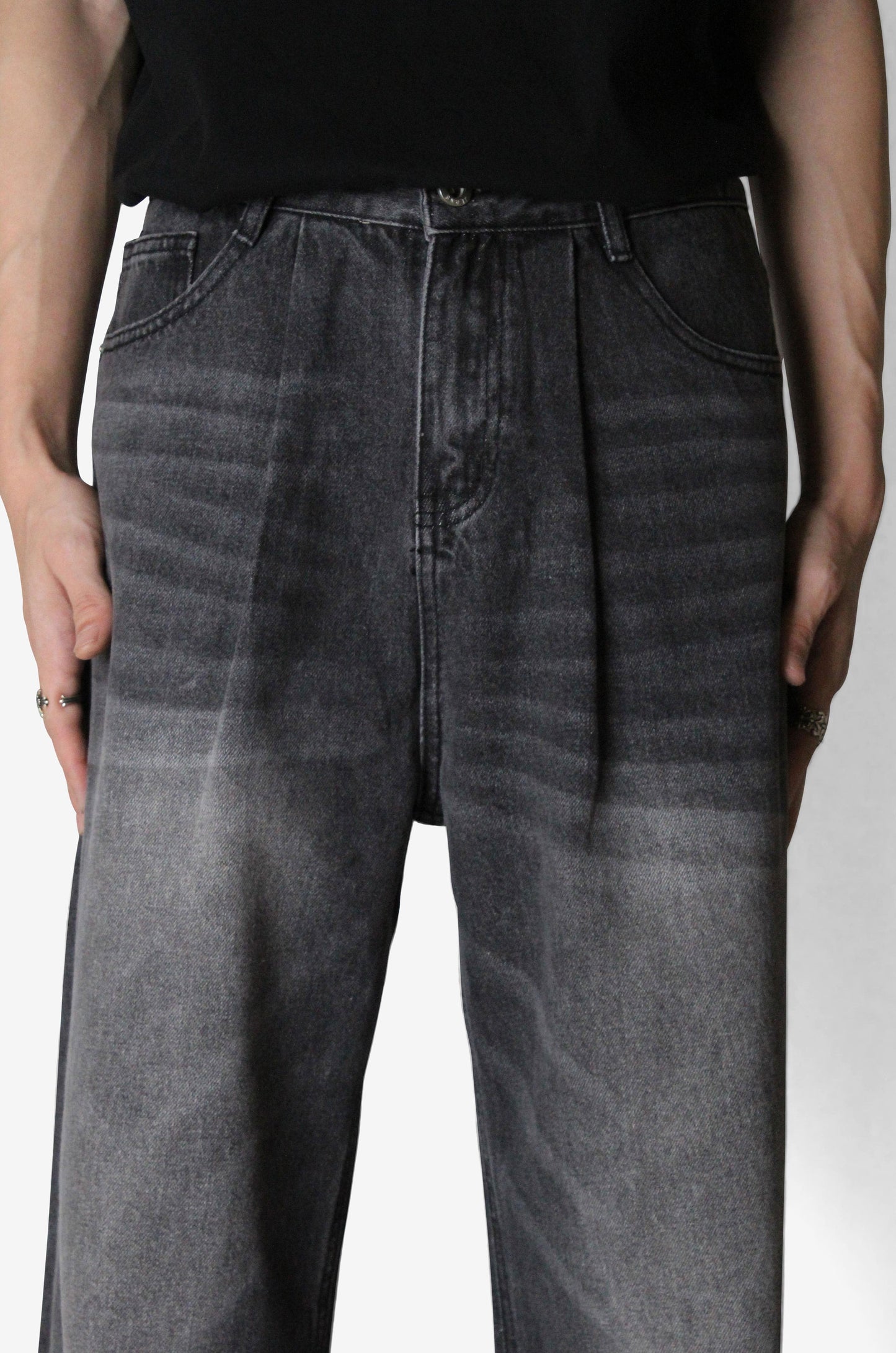 Signature Baggy Jeans