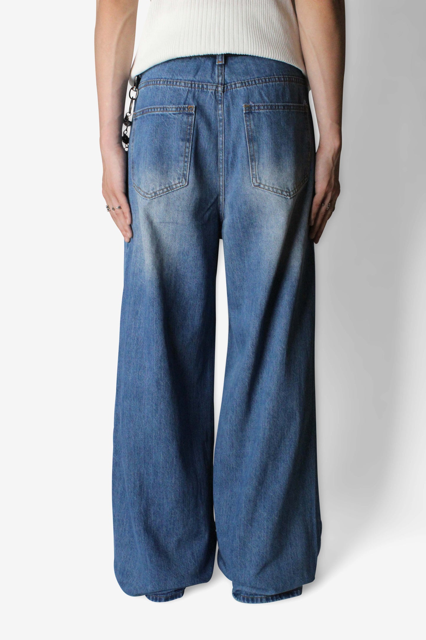 Signature Baggy Jeans