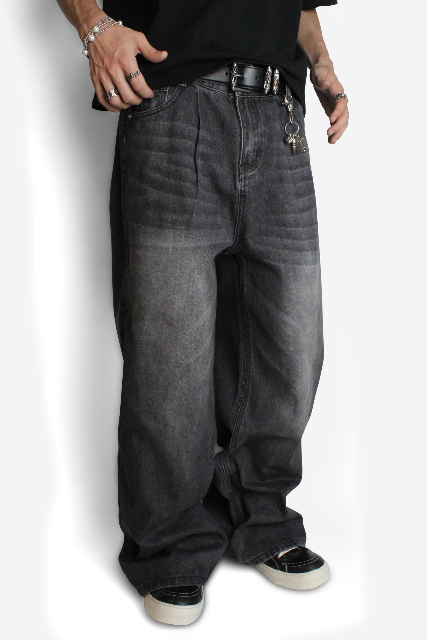 Signature Baggy Jeans