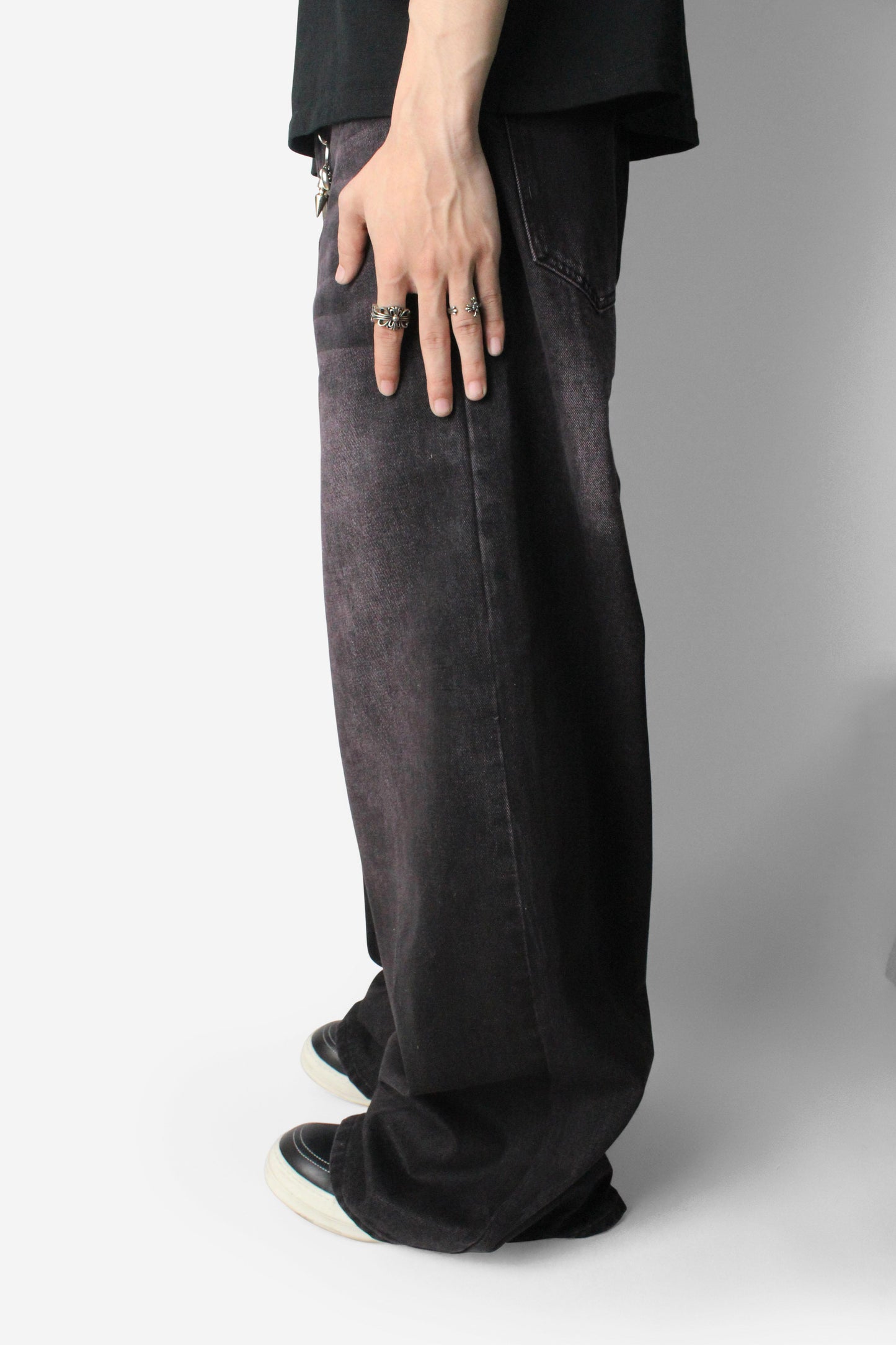 Bloodmoon Jeans